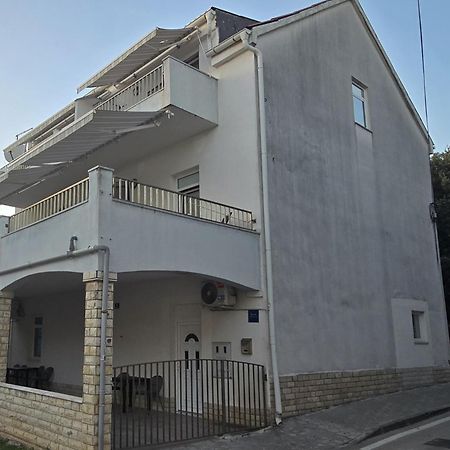 Enigma Apartments - In Center Novalja Exterior foto